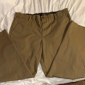 Dockers Men's Tan Chinos